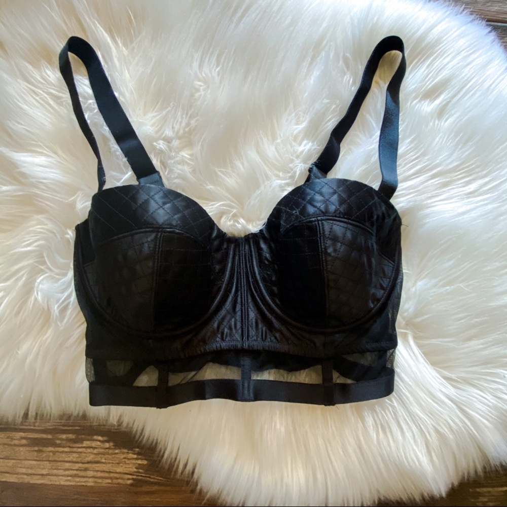 VICTORIA’S SECRET very sexy longline cage bra